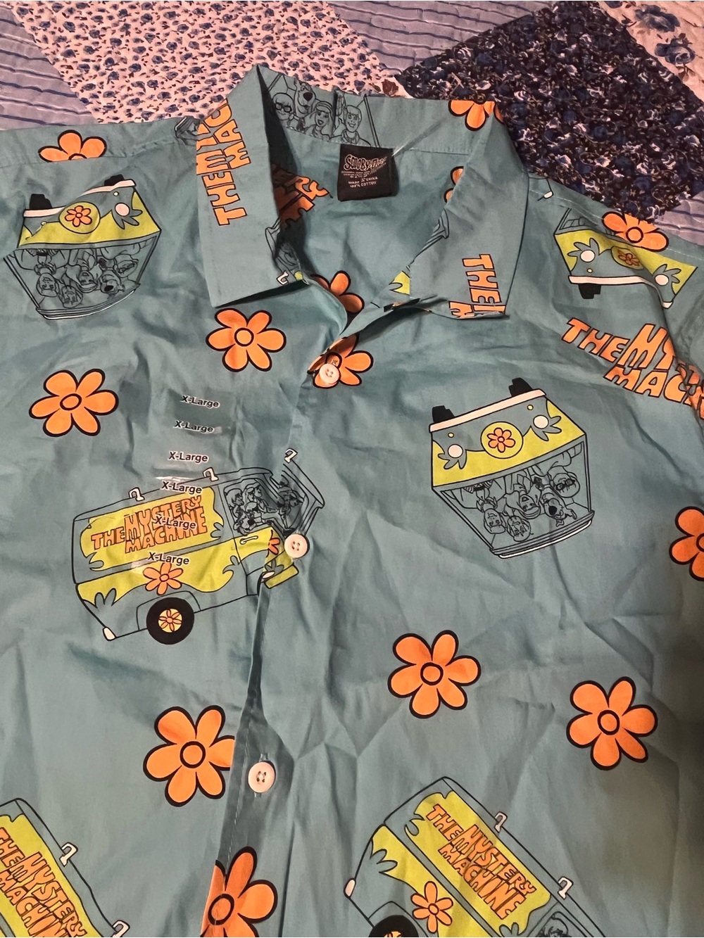 Scooby Doo Mystery Machine Men’s XL Hawaiian Style Shirt